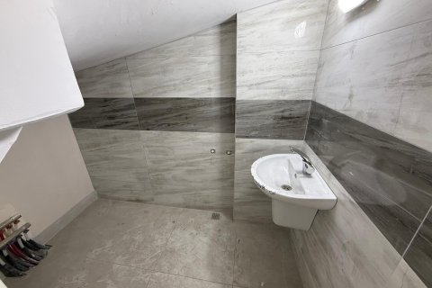 3+1 Lägenhet i Akcaabat, Trabzon, Turkiet Nr. 228569 - 12