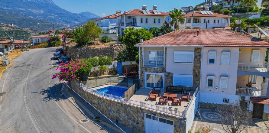 Villa  in Kargicak, Alanya, Antalya, Turkey No. 223190