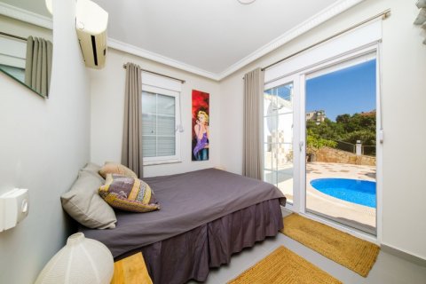 ویلا در  Alanya ، ترکیه 4 خوابه ، 276 متر مربع.  شماره 215512 - 20