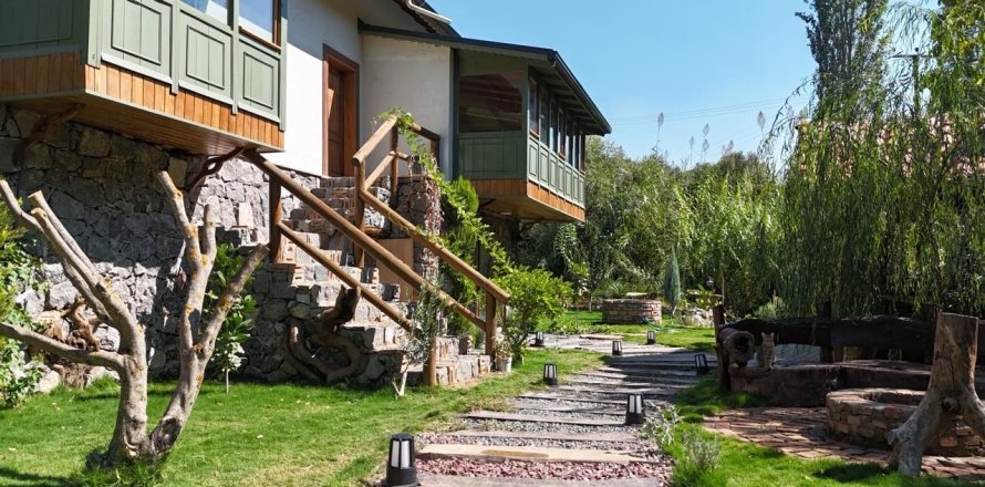 Villa i Izmir, Tyrkiet Nr. 212697