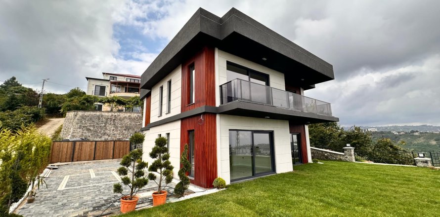 5+1 Villa in Trabzon, Turkey No. 228767