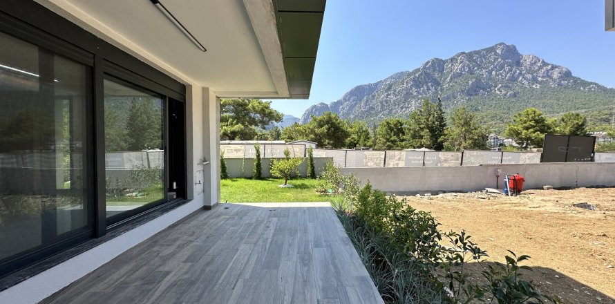4+1 Villa  i Kemer, Antalya, Tyrkia Nr. 228576