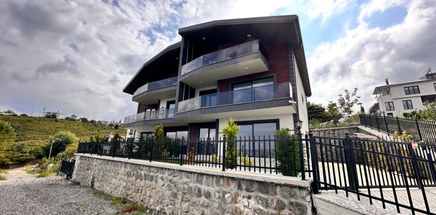 10+2 Villa i Trabzon, Turkiet Nr. 228880