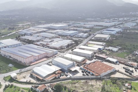 Аренда коммерческой недвижимости  в Кемальпаше, Измире, Турция, 2000м2, №223277 – фото 3