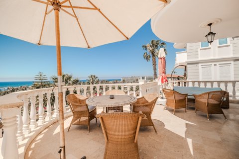 Villa for sale  in Alanya, Antalya, Turkey, 4 bedrooms, 250m2, No. 226220 – photo 10