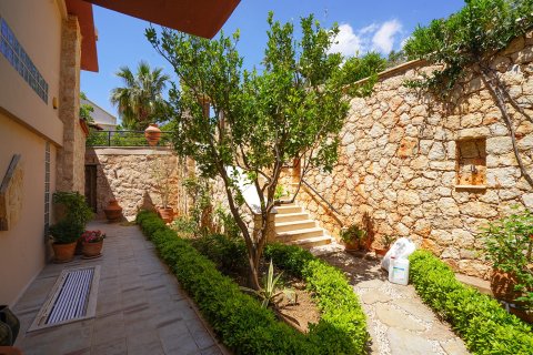 5+1 Villa i Kalkan, Antalya, Turkiet Nr. 228973 - 3