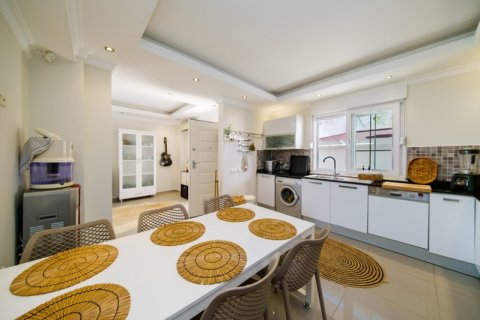 ویلا در  Alanya ، ترکیه 4 خوابه ، 276 متر مربع.  شماره 215512 - 14