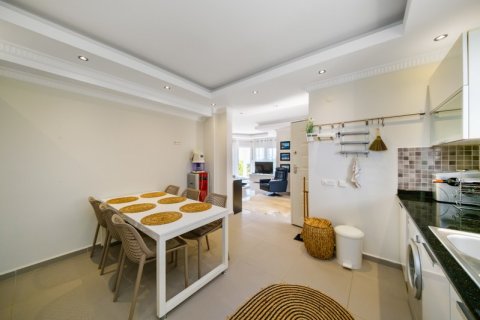 ویلا در  Alanya ، ترکیه 4 خوابه ، 276 متر مربع.  شماره 215512 - 13