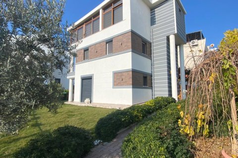 Продажа виллы  в Кушадасы, Айдыне, Турция 4+1, 225м2, №223233 – фото 2