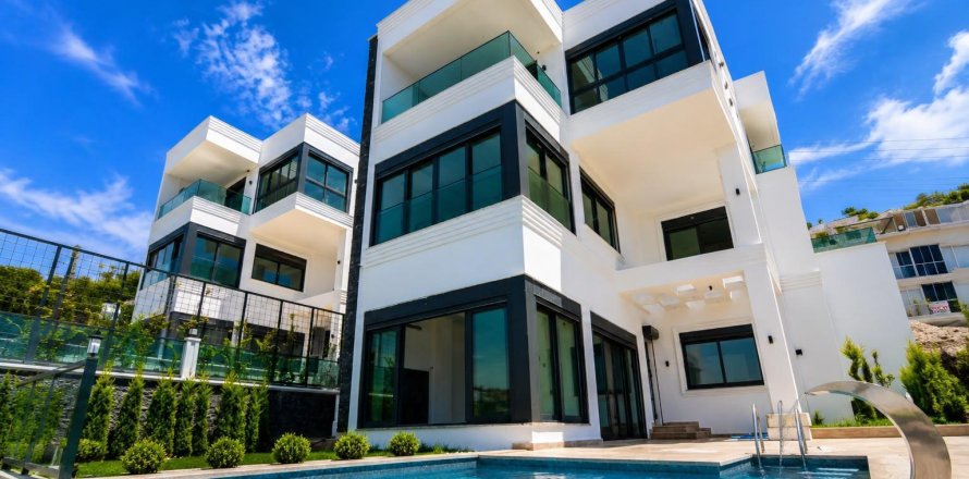 3+1 Villa  in Alanya, Antalya, Turkey No. 227666