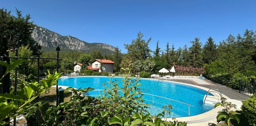 3+1 Villa  in Kemer, Antalya, Turkey No. 212562