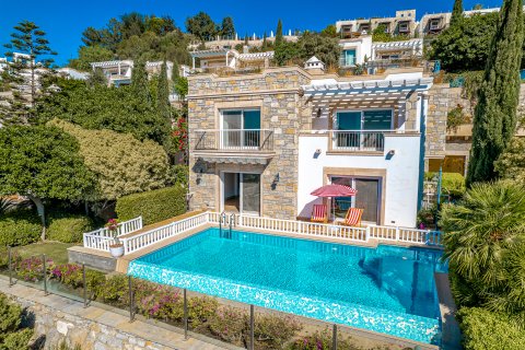 Villa for sale  in Bodrum, Mugla, Turkey, 6 bedrooms, 260m2, No. 215369 – photo 1