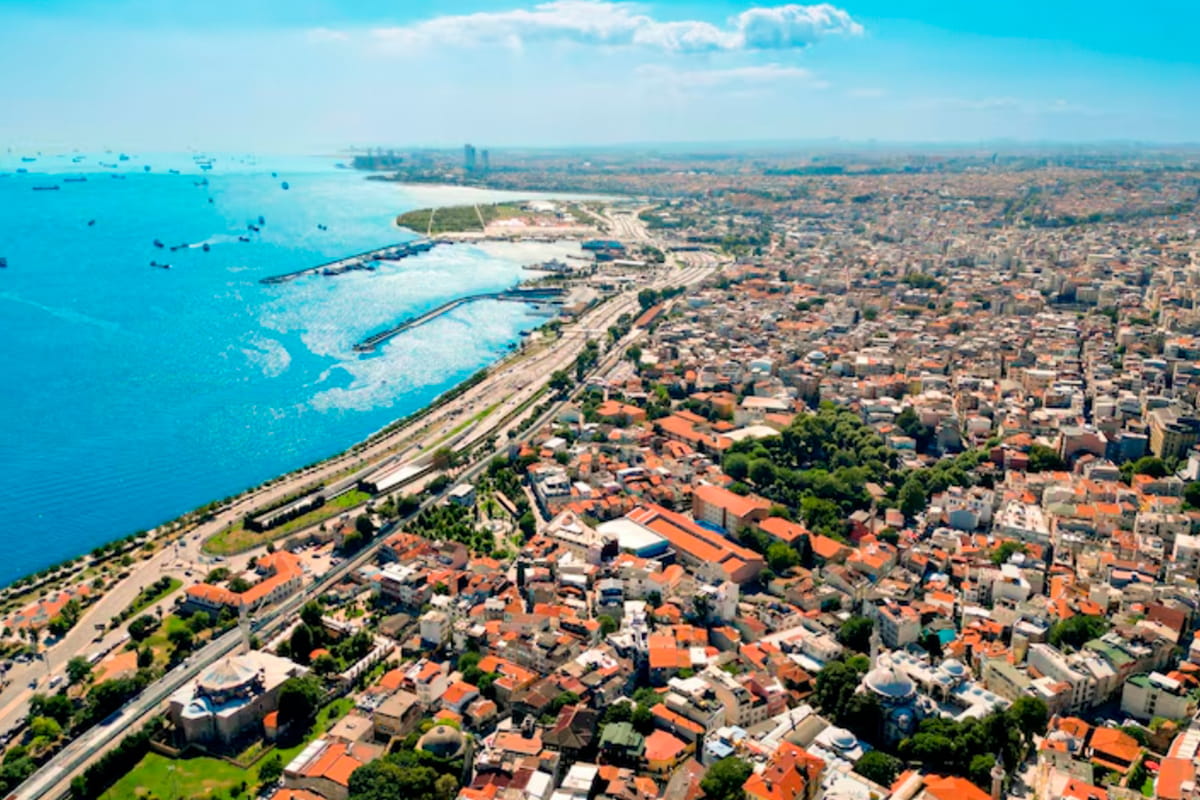 Pros and cons of living in Turkey for Russians