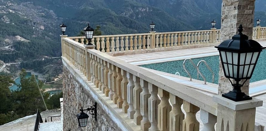 5+2 Villa  i Alanya, Antalya, Turkiet Nr. 219953