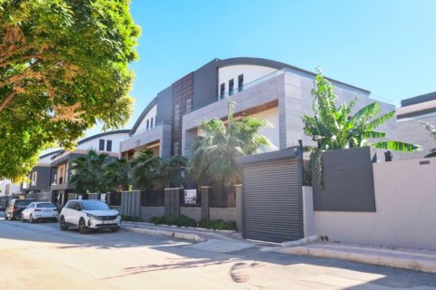 Продажа виллы  в Коньяалты, Анталье, Турция 7+1, 270м2, №211984 – фото 2