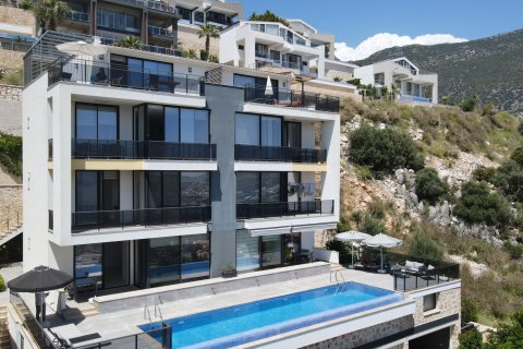 2+1 Lägenhet  i Kalkan, Antalya, Turkiet Nr. 217843