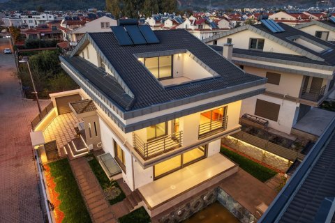 8+1 Villa in Fethiye, Mugla, Türkei Nr. 225519 - 3