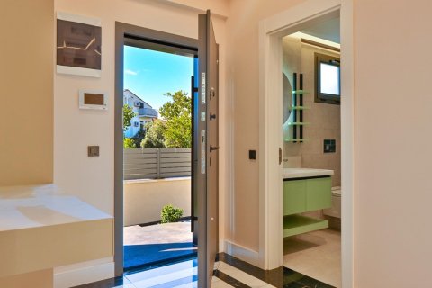 8+1 Villa in Fethiye, Mugla, Türkei Nr. 225519 - 2