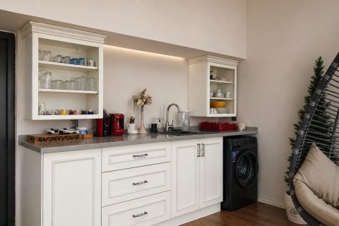 ویلا در  Izmir ، ترکیه 6 خوابه ، 350 متر مربع.  شماره 225148 - 8