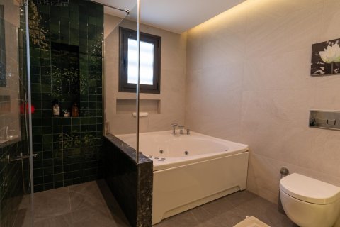 Villa for sale in Cesme, Izmir, Turkey, 2 bedrooms, 345m2, No. 225499 – photo 14