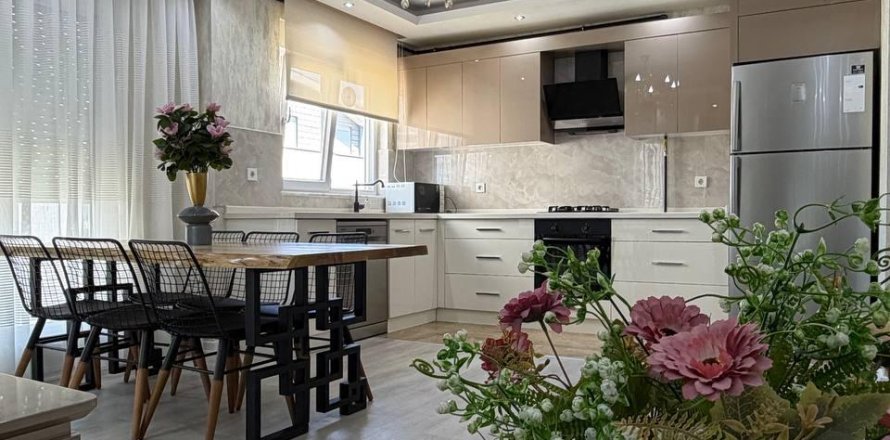 4+1 Lägenhet  i Konyaalti, Antalya, Turkiet Nr. 227344