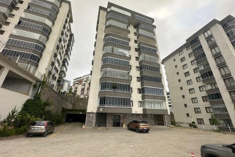 آپارتمان در  Trabzon ، ترکیه 3 خوابه ، 140 متر مربع.  شماره 228515 - 2