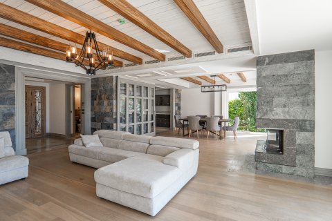 Villa for sale  in Bodrum, Mugla, Turkey, 6 bedrooms, 260m2, No. 215369 – photo 11