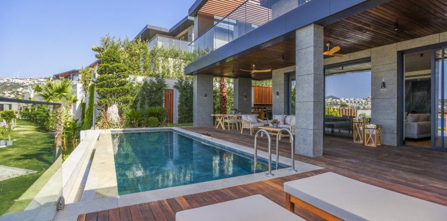 6+1 Villa  in Yalikavak, Mugla, Turkey No. 226848