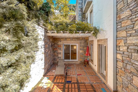 Villa for sale  in Bodrum, Mugla, Turkey, 6 bedrooms, 260m2, No. 215369 – photo 9