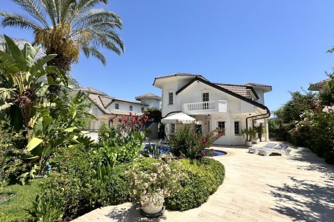Вилла 3+1 в Кемере, Анталья, Турция №226990