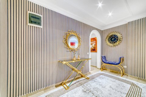 Apartment for sale  in Alanya, Antalya, Turkey, 4 bedrooms, 200m2, No. 213738 – photo 4