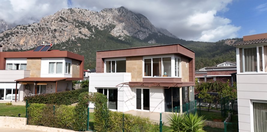 Вилла 2+1 в Кемере, Анталья, Турция №219794