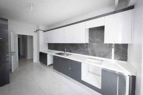 Продажа квартиры  в Бейликдюзю, Стамбуле, Турция 3+1, 117м2, №223144 – фото 6