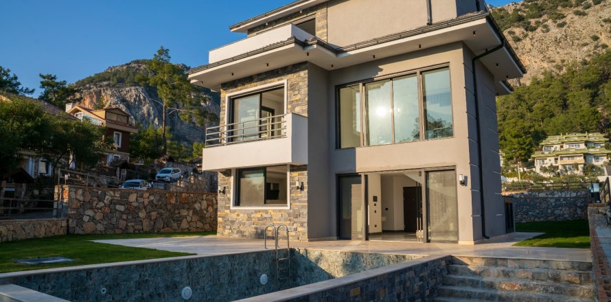 Вилла  5+1 в Гёчеке, Мугла, Турция №213062