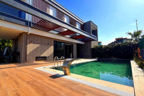   i Kusadasi, Aydin, Tyrkia Nr. 221219