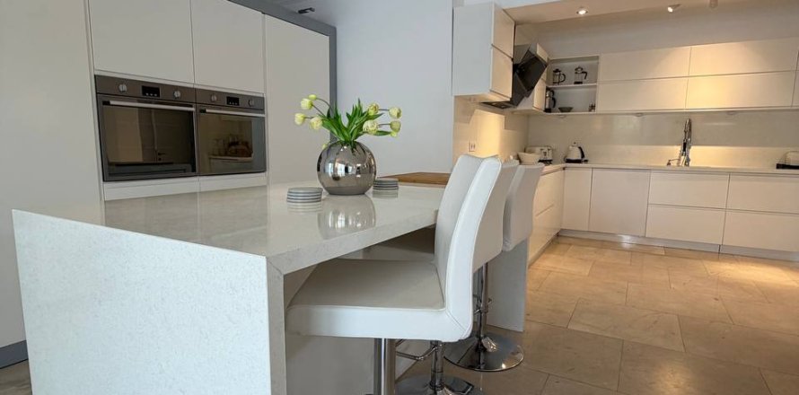 5+2 Villa  in Fethiye, Mugla, Türkei Nr. 221216