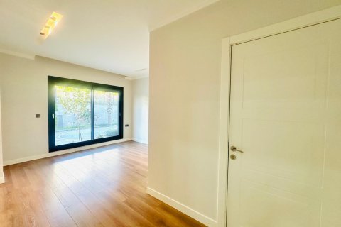 Apartment for sale  in Kusadasi, Aydin, Turkey, 2 bedrooms, 120m2, No. 215541 – photo 6