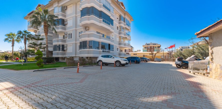 آپارتمان در  Oba ، ترکیه 225 متر مربع.  شماره 221483