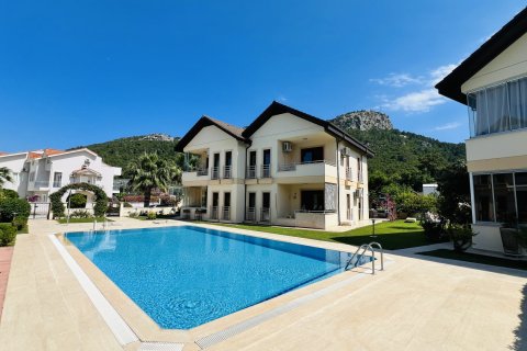 Villa for sale  in Kemer, Antalya, Turkey, 3 bedrooms, 160m2, No. 212292 – photo 1