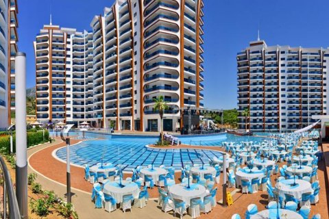 2+1 Lägenhet  i Mahmutlar, Antalya, Turkiet Nr. 221638