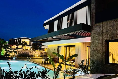 4+1 Villa  i Kusadasi, Aydin, Tyrkiet Nr. 215725