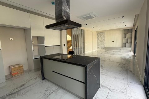 Продажа в Кушадасы, Айдыне, Турция, 200м2, №225824 – фото 9