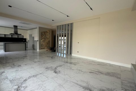 Продажа в Кушадасы, Айдыне, Турция, 200м2, №225824 – фото 6