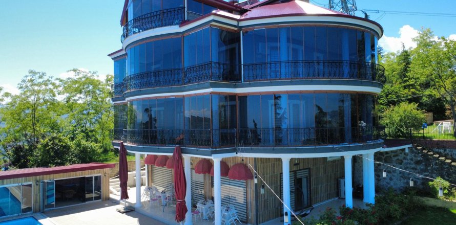 6+2 Villa in Trabzon, Turkey No. 228585
