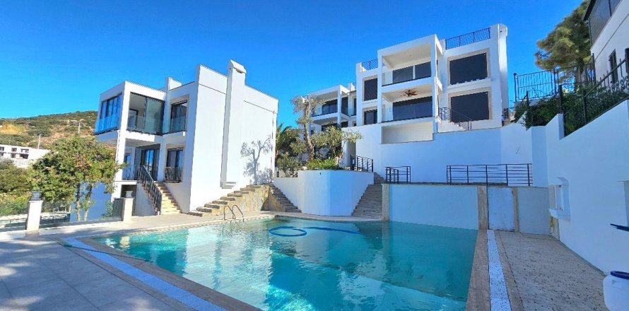 2+1 Apartment  in Bodrum, Mugla, Turkey No. 215199