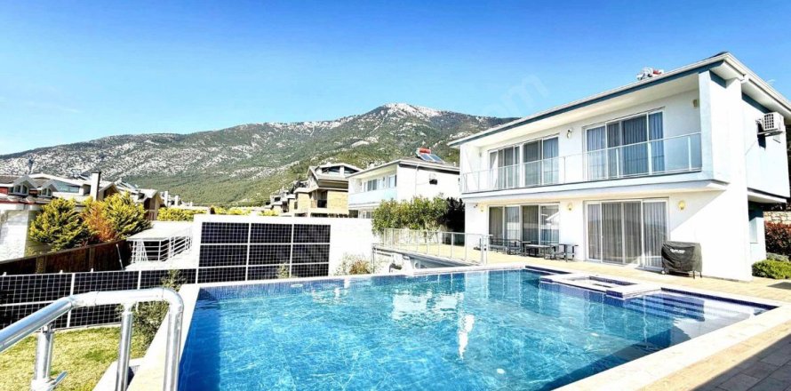 3+2 Villa  in Oludeniz, Fethiye, Mugla, Türkei Nr. 225741