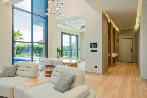 Продажа виллы в Бююкчекмедже, Стамбуле, Турция 7+1, 750м2, №212474 – фото 11