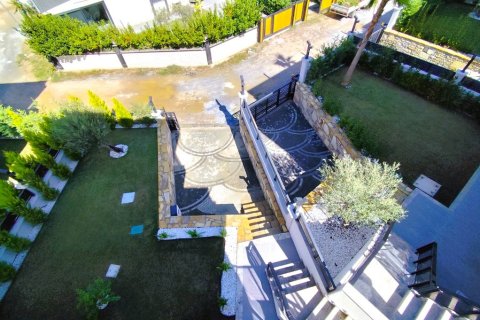 for sale  in Kusadasi, Aydin, Turkey, 5 bedrooms, 150m2, No. 221475 – photo 6