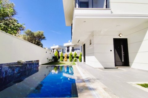 for sale  in Kusadasi, Aydin, Turkey, 5 bedrooms, 150m2, No. 221475 – photo 4