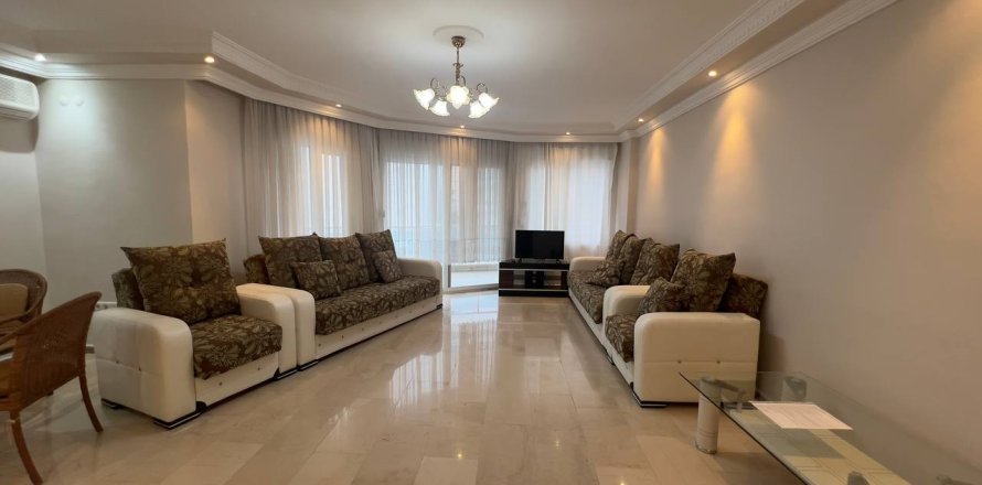 2+1 Lägenhet  i Mahmutlar, Antalya, Turkiet Nr. 221764